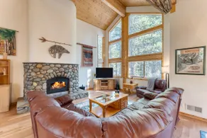 Hansel by Avantstay Pool Table, 5mins to Skiing - Image 2