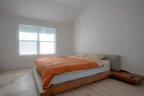 Bright Modern 4BR w/ High Ceilings - Image 2