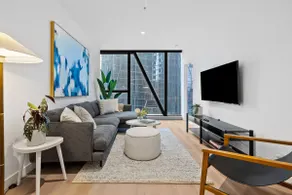 New Central CBD, Pool, Gym, Wifi - Image 3