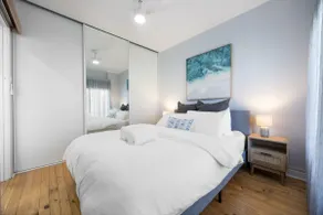 Brighton Breeze Retreat - Idyllic Beachside Stay - Image 5