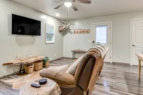 1 Mi to Hunting: Cozy & Secluded Stout Cabin - Image 5