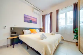 Amazing St Julian's 2BR Apt w/ Balcony - Paceville - Image 4