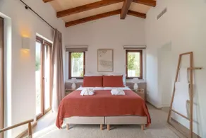 Luxury Finca: Infinity Pool and Magnificent Views - Image 3