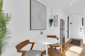 The Speakeasy Suite 503 With Parking - Image 5