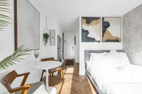 The Speakeasy Suite 503 With Parking - Image 4