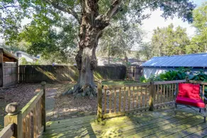 Blissful Blue Bungalow in Baton Rouge - Image 2