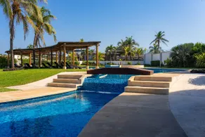 Modern House 3 Bedrooms & Pool Acapulco - Image 2