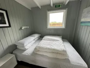One Bedroom Cabin with Hot Tub - Heiðarból - Image 5