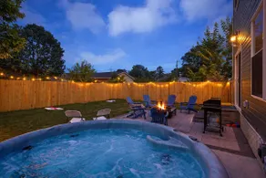 A Yachta Fun: Spacious + Hot Tub, 2 Blocks to Lake - Image 2