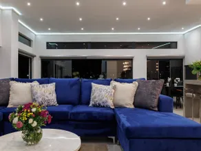 Luxury Holiday Home - Image 4