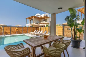 Cameo Luxury Villas - Image 2