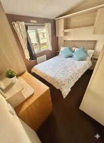 Delta, Bromley 4-Bedroom Caravan - Image 4