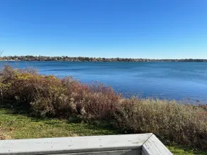Newly renovated cottage with stunning ocean views - Image 2