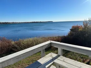 Newly renovated cottage with stunning ocean views - Image 3