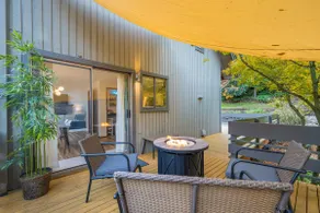 Lake Forest Park Retreat w/ Nature Views - Image 3