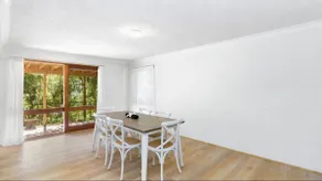 Escape to Serenity: Lilli Pilli Beach Retreat - Image 4