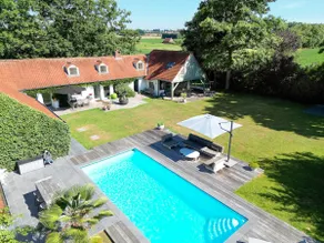 A charming vacation home with swimming pool. - Image 3