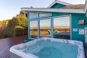 Mermaid Cove: Luxurious Oceanfront Retreat! - Image 3