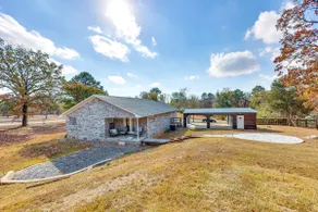 Near Lake Dardanelle: Updated Home w/ Large Yard! - Image 3
