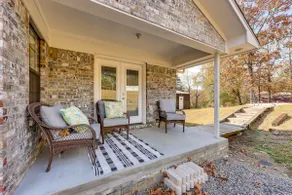 Near Lake Dardanelle: Updated Home w/ Large Yard! - Image 2