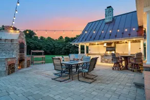 Saybrook Hall | Pickleball, Pool, and Hot Tub! - Image 4