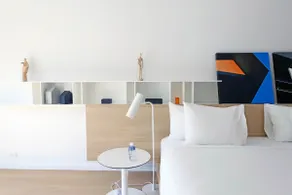 Bal Harbour Apartment with Pool, Beach Service & F - Image 3