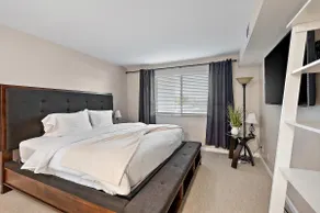 Double Master Suites & WALK to Oldtown Scottsdale! - Image 2