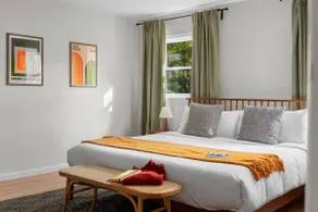 The Bauhaus | 4BR/3BA • Families • Ample Parking - Image 4