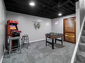 Hot Tub - Game Room - Sleeps 10 - Vermilion - Image 5