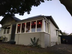 Retro house near Grampians with office+Netflix - Image 5