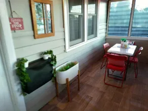 Retro house near Grampians with office+Netflix - Image 4