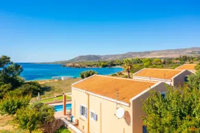 Antigoni Beach House - Image 4