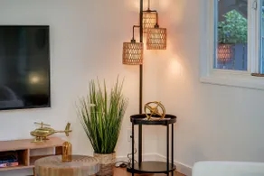 New! Cozy BoHo Chic City Cottage - Image 4