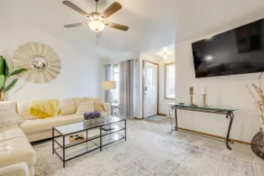 Near Medical Corridor: 'whimsy Wisconsin' Duplex - Image 5