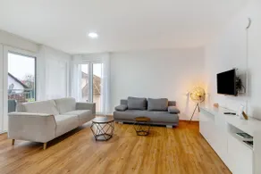 Apartment 4 - Image 2