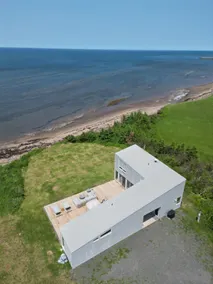 Elegant Oceanfront Escape - Hot Tub & Sauna - Image 4