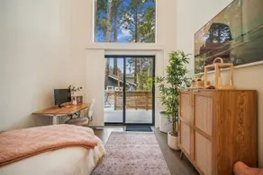 New Modern 3BR Home Hot Tub, Pet Friendly & Deck - Image 5