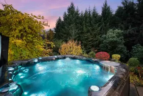 Spectacular Private Retreat on Five Acres, Huge - Image 2