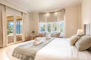 Panoramic Paradise with Dazzling Views by REMS - Image 2