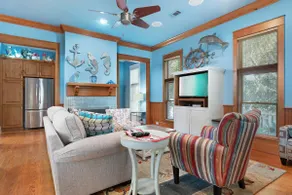 30A Grayt'n Greatful by AvantStay | Walk to Lake! - Image 4
