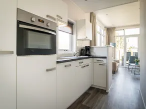 Modern Luxury Chalet With Dishwasher, two Bathrooms on Texel - Image 4