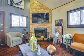 Private Hot Tub & Game Room: Pocono Family Cabin! - Image 4