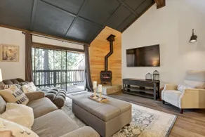 Shaver Escape! Mountain Loft Condo - Image 5