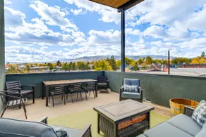 < 2 Mi to Dtwn Reno: Luxe Midtown Gem w/ Patio - Image 2