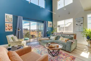 < 2 Mi to Dtwn Reno: Luxe Midtown Gem w/ Patio - Image 4