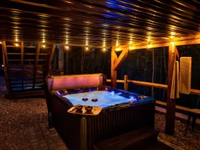 Lakefront•Sauna•Private Dock•Kayaks•HotTub•FirePit - Image 5