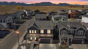 Modern, Sleeps 12, HotTub, Game Room, Patio, Grill - Image 2