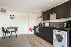 Stylish 1 Bed Apartment in Central Retford - Image 2