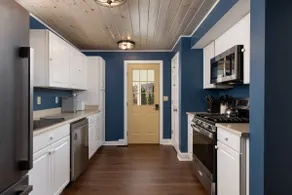 Cozy Cottage on Main - Image 3
