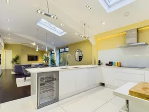 Spacious Belsize Park apartment close to station - Image 4